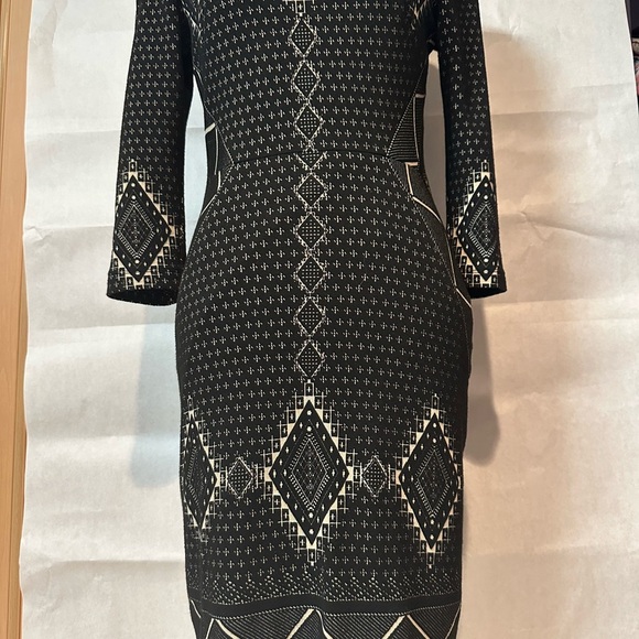 Tracy Reese Black and White Sheath Dress Crew Neck - Picture 3 of 10